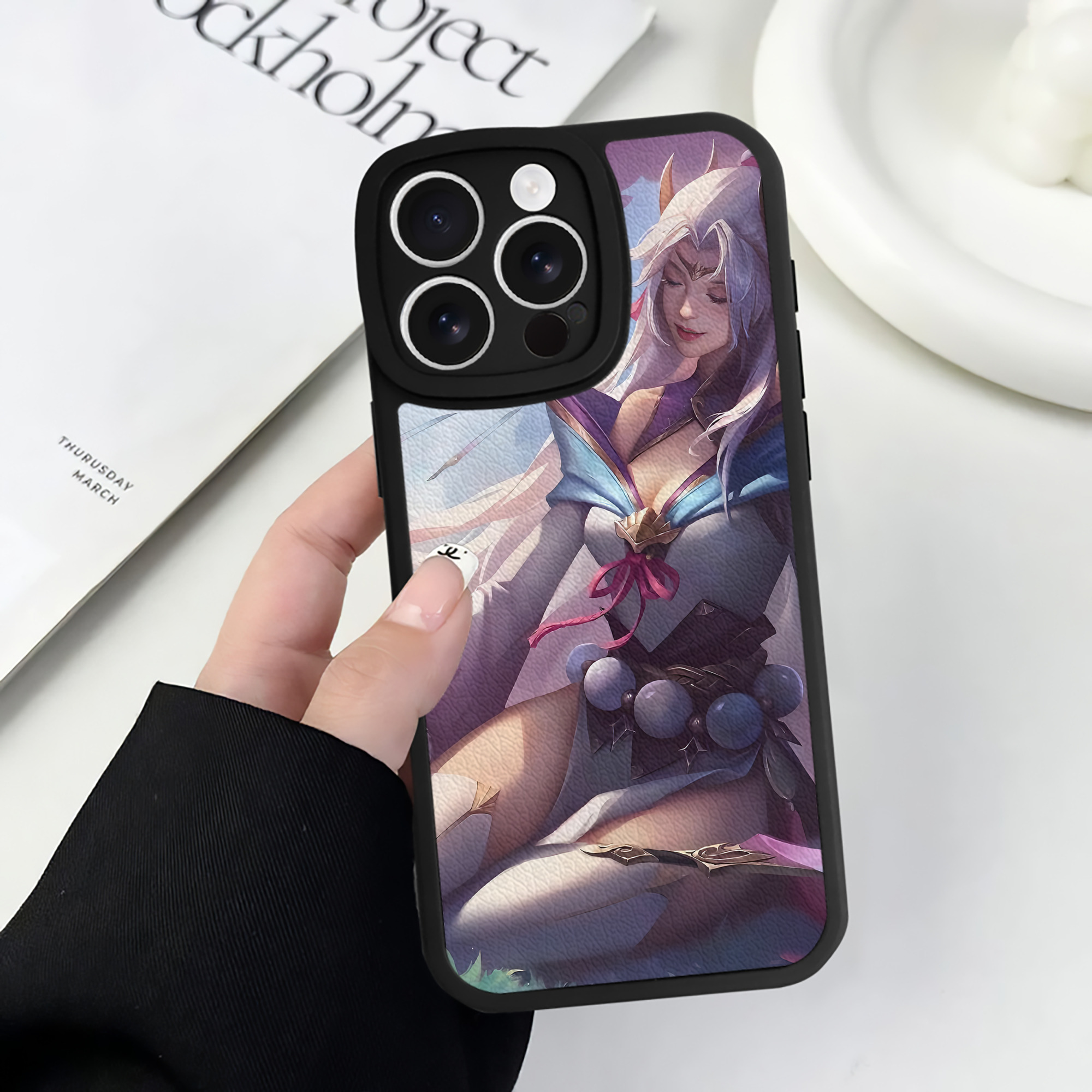 リーグ・オブ・レジェンド League of Legends LOL 【iPhone 16シリーズ対応】シリコンスマホケース（レザー調） 材質：シリコン